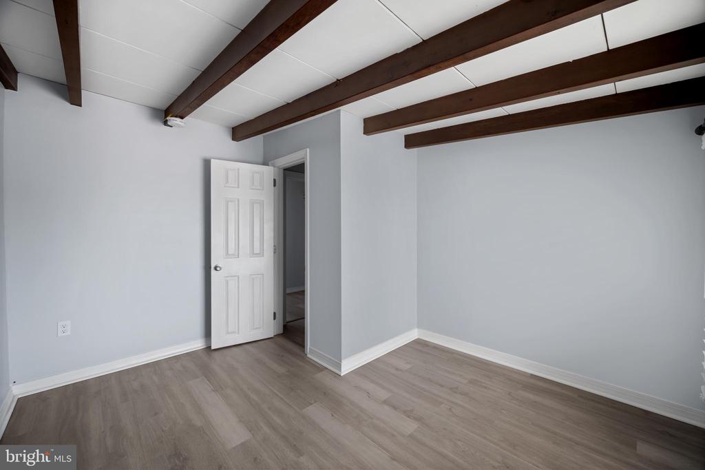 1200 KENNEDY DRIVE Unit: 215