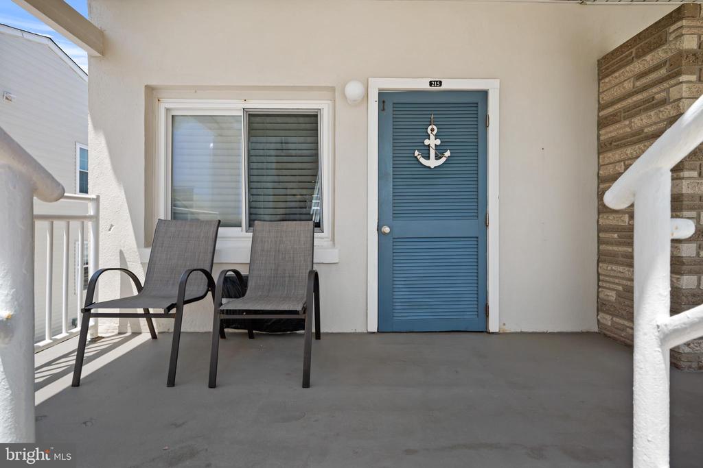 1200 KENNEDY DRIVE Unit: 215