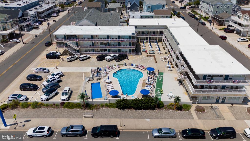 1200 KENNEDY DRIVE Unit: 215