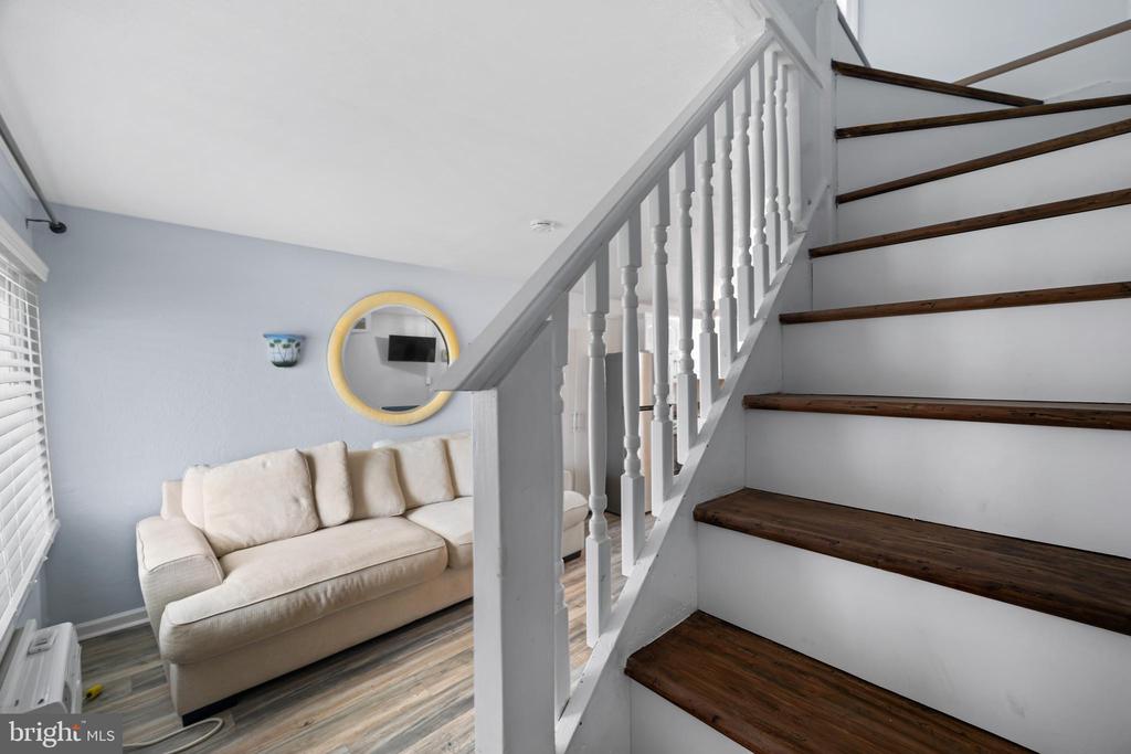 1200 KENNEDY DRIVE Unit: 215