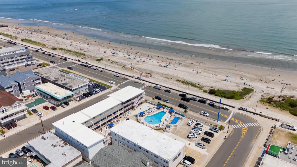 1200 KENNEDY DRIVE Unit: 215