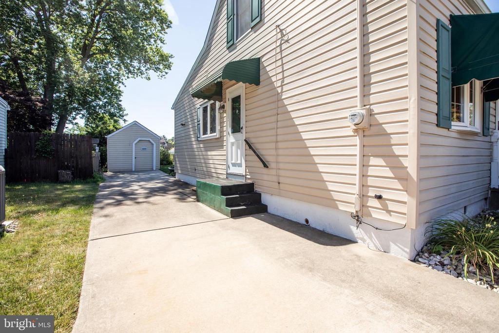 310 THROPP AVENUE
