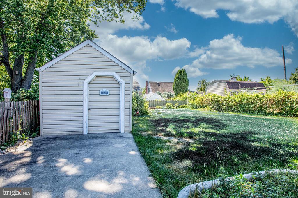 310 THROPP AVENUE