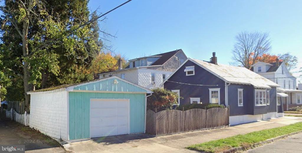 304 MCCLELLAN AVENUE