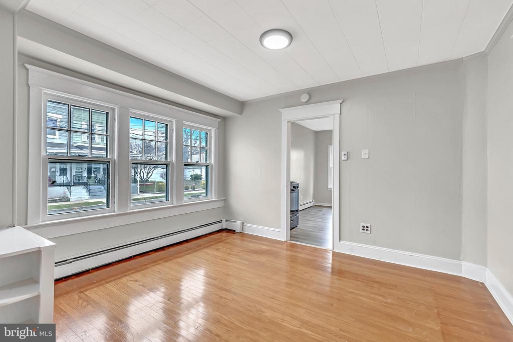304 MCCLELLAN AVENUE