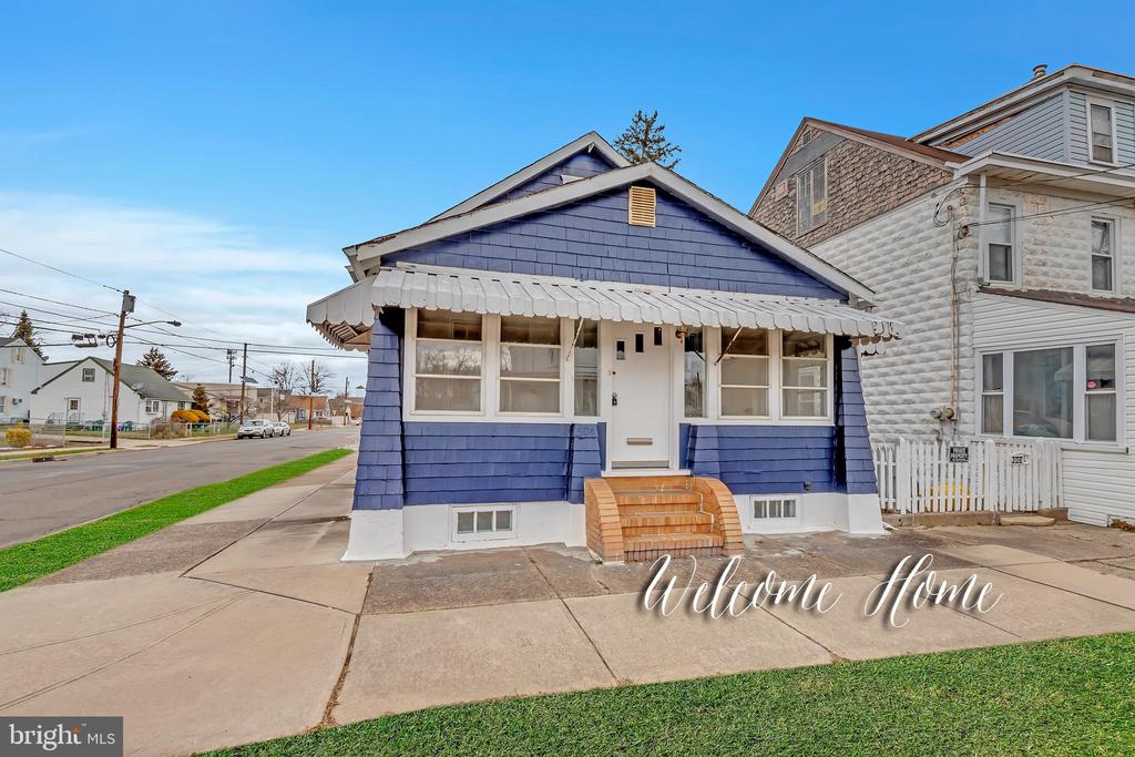 304 MCCLELLAN AVENUE