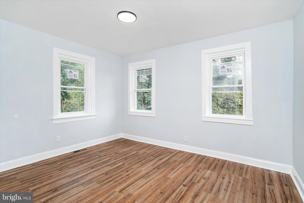 22 LASALLE AVENUE