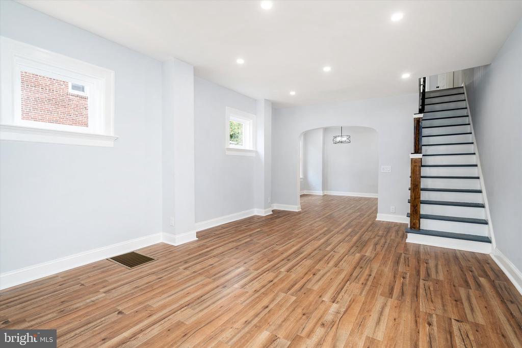 22 LASALLE AVENUE