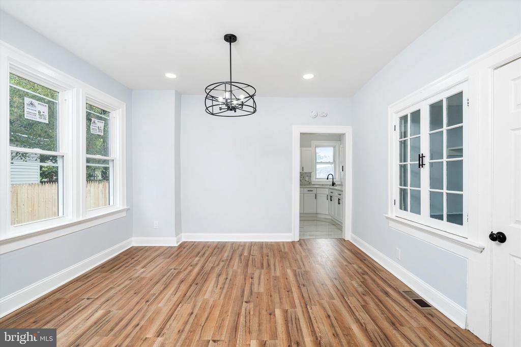 22 LASALLE AVENUE