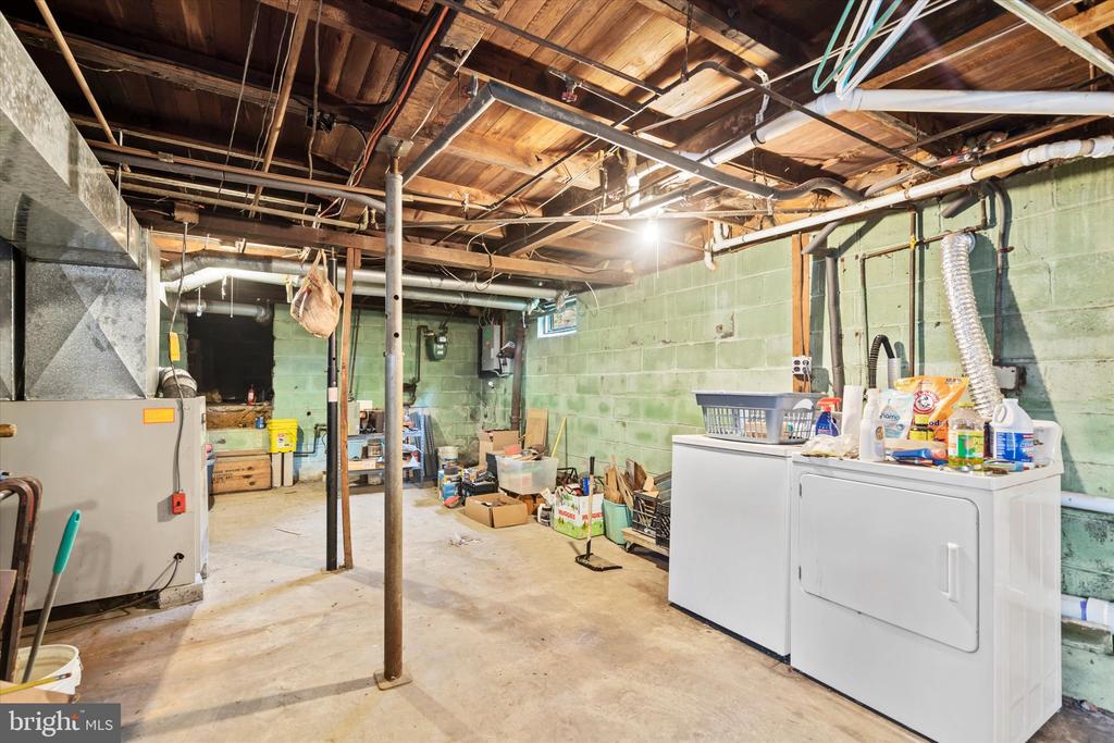 84 PHILLIPS AVENUE