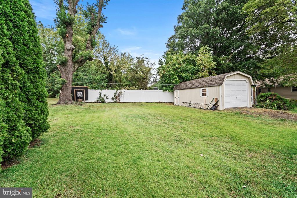 84 PHILLIPS AVENUE