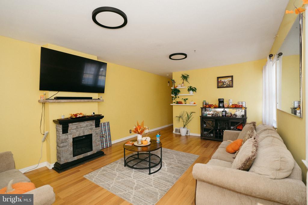 356 TINDALL AVENUE