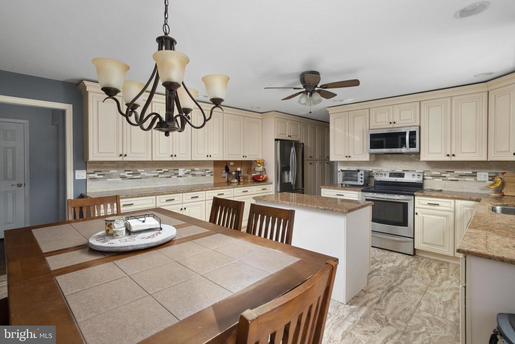 53 RAY DWIER DRIVE
