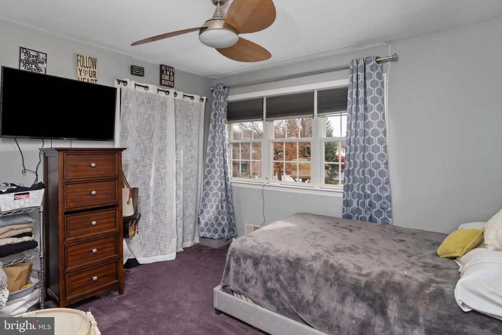 53 RAY DWIER DRIVE