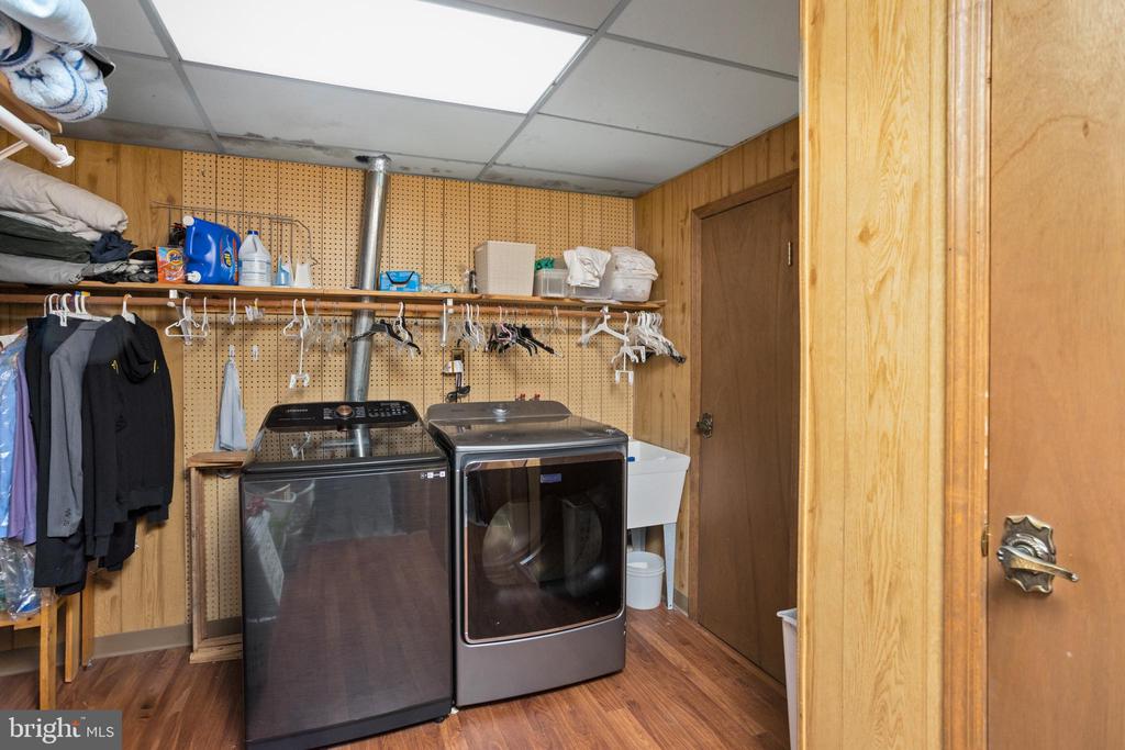 53 RAY DWIER DRIVE