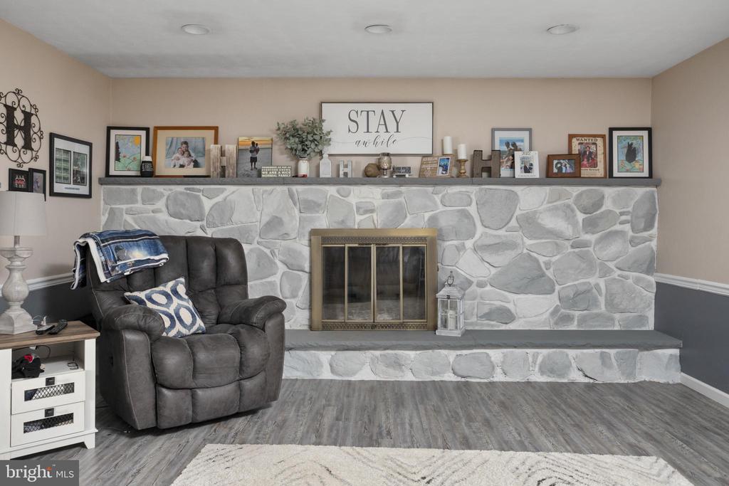 53 RAY DWIER DRIVE