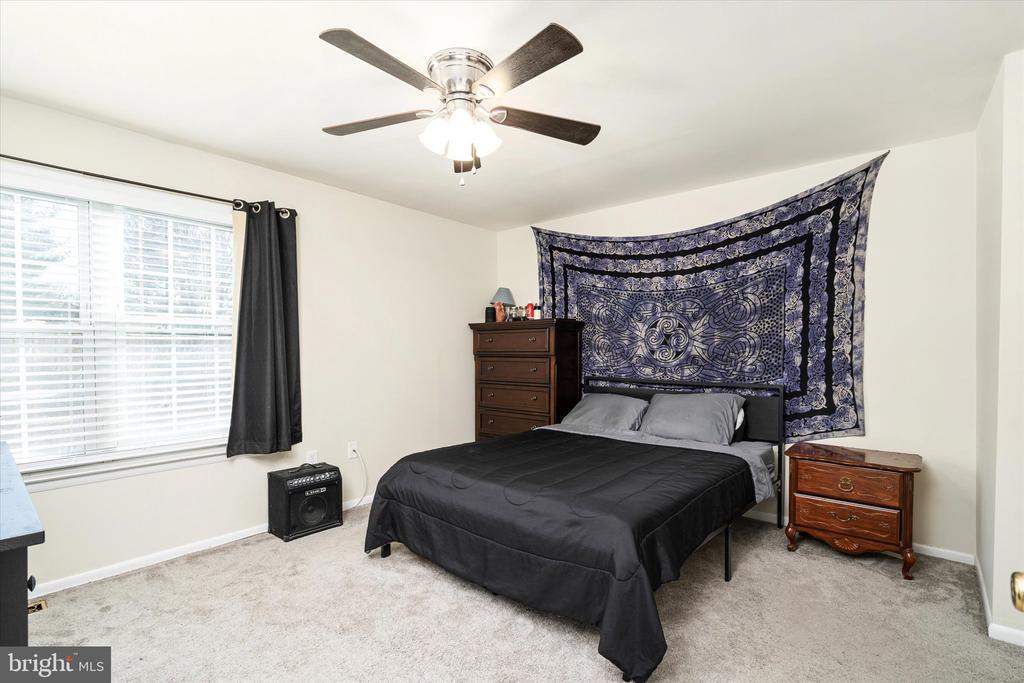 25 WILLOW BEND DRIVE