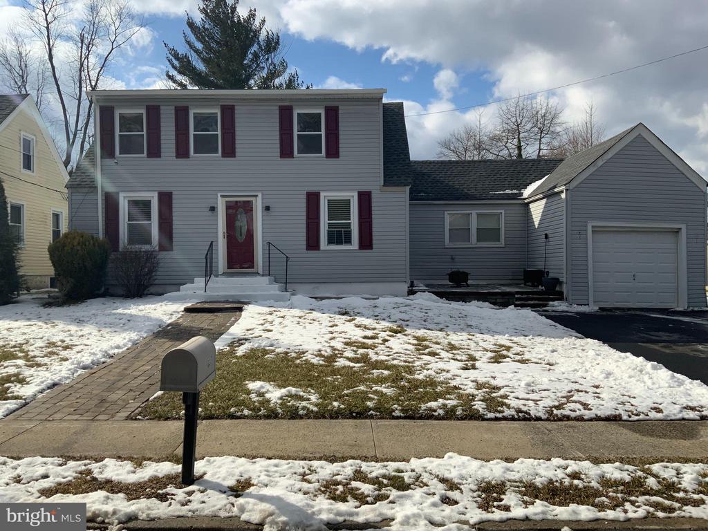 123 BUTTONWOOD