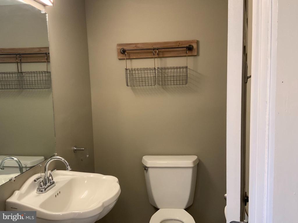 123 BUTTONWOOD