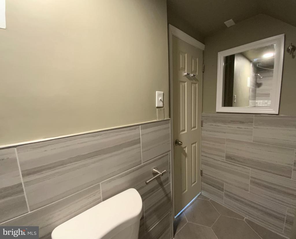 123 BUTTONWOOD