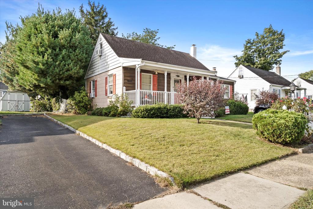 41 COLLINS ROAD