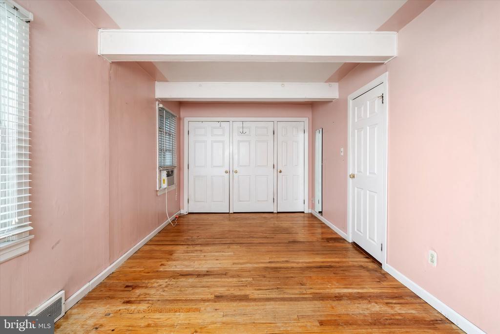 41 COLLINS ROAD