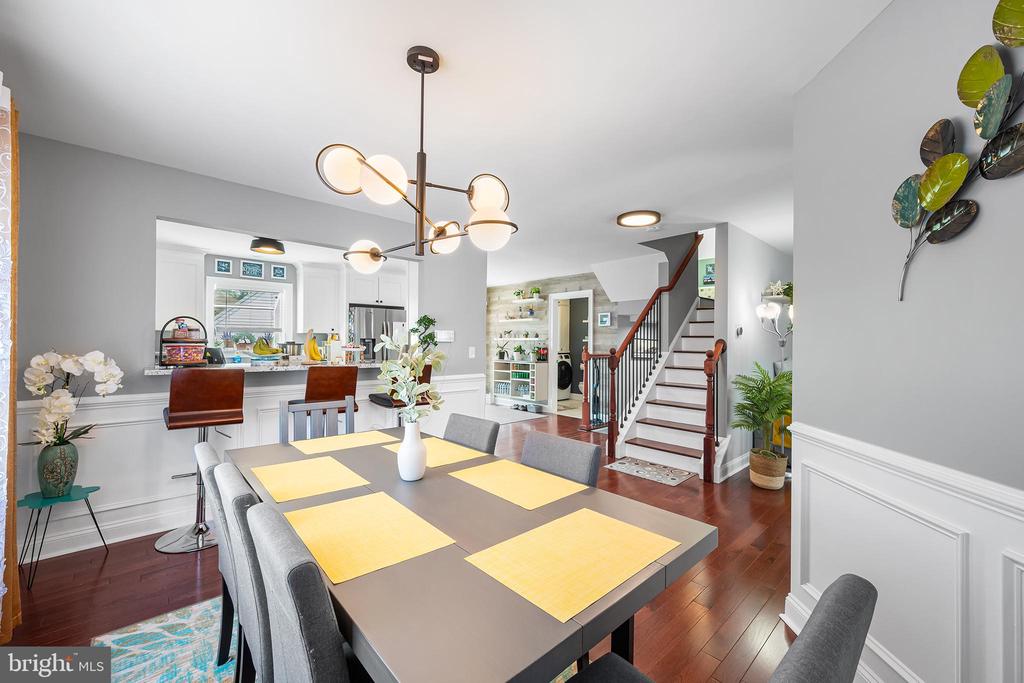 976 MULBERRY STREET