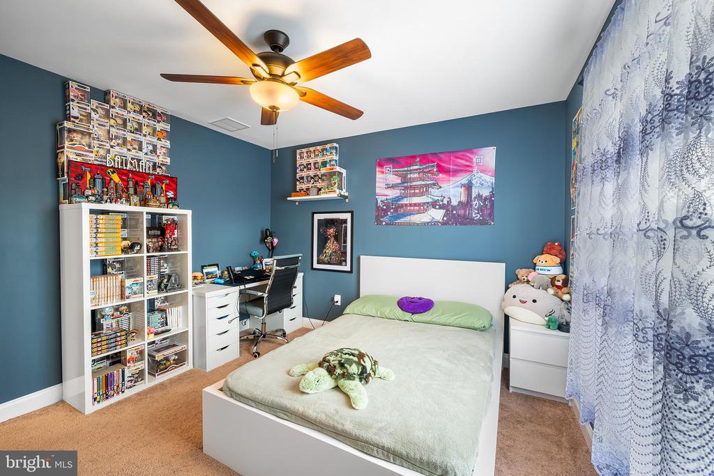 976 MULBERRY STREET
