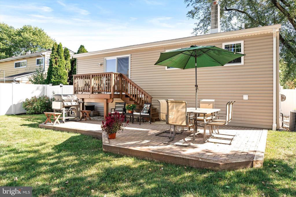 44 LIVINGSTON DRIVE
