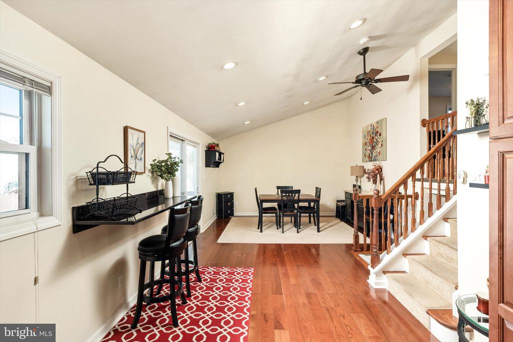44 LIVINGSTON DRIVE