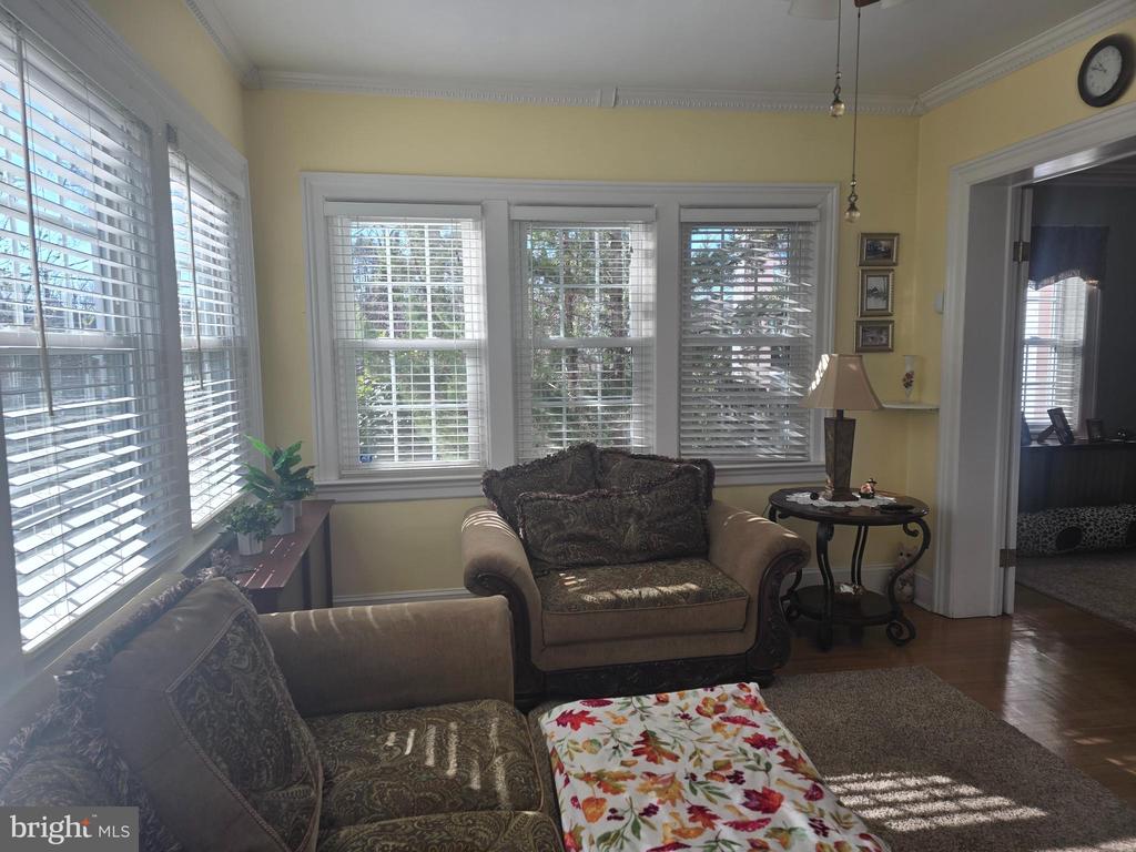 10 MORNINGSIDE DRIVE