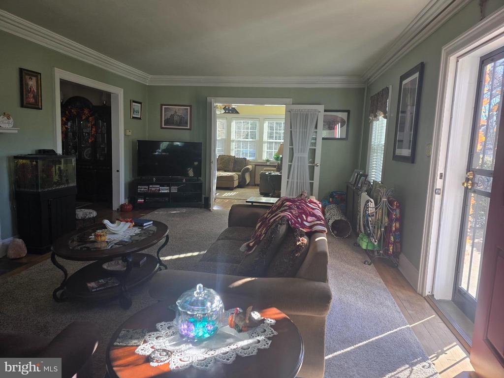 10 MORNINGSIDE DRIVE