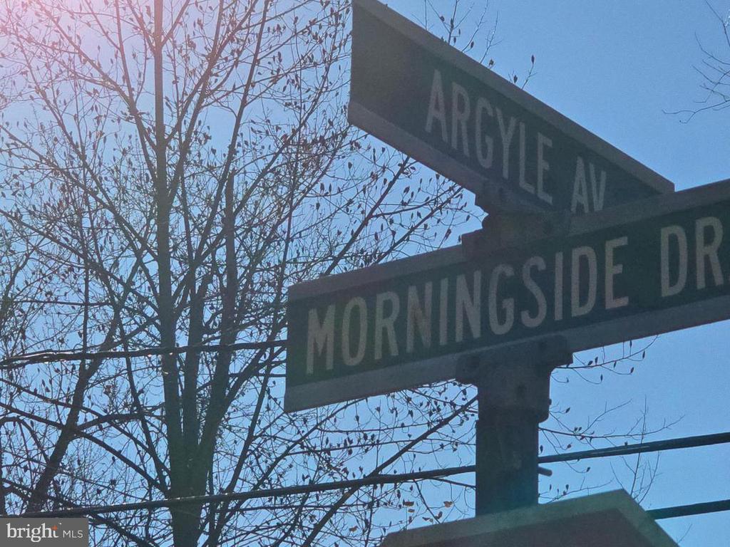 10 MORNINGSIDE DRIVE