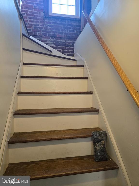 10 MORNINGSIDE DRIVE
