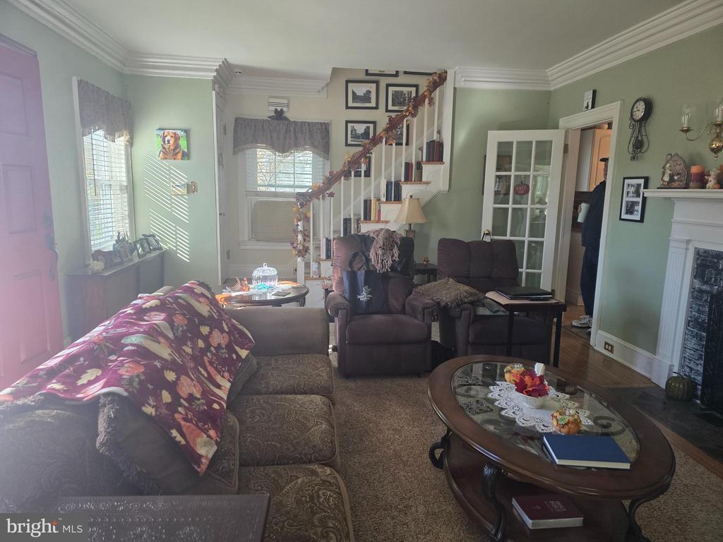 10 MORNINGSIDE DRIVE