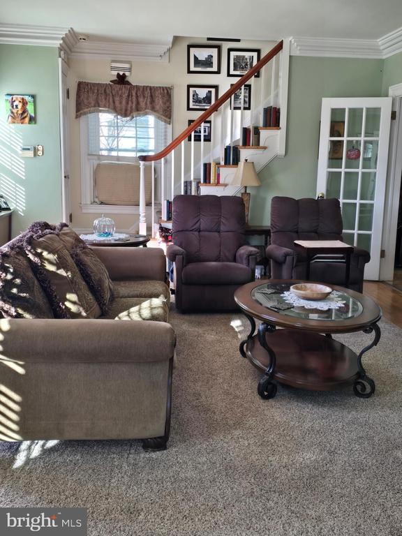 10 MORNINGSIDE DRIVE