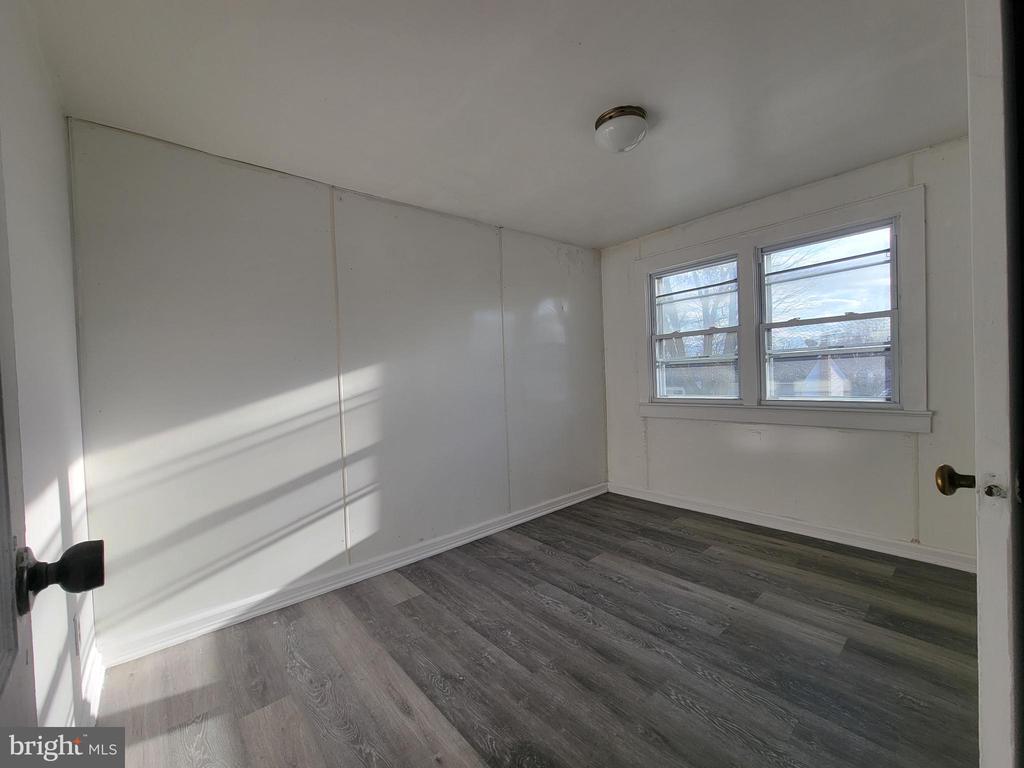 617 BERG AVENUE