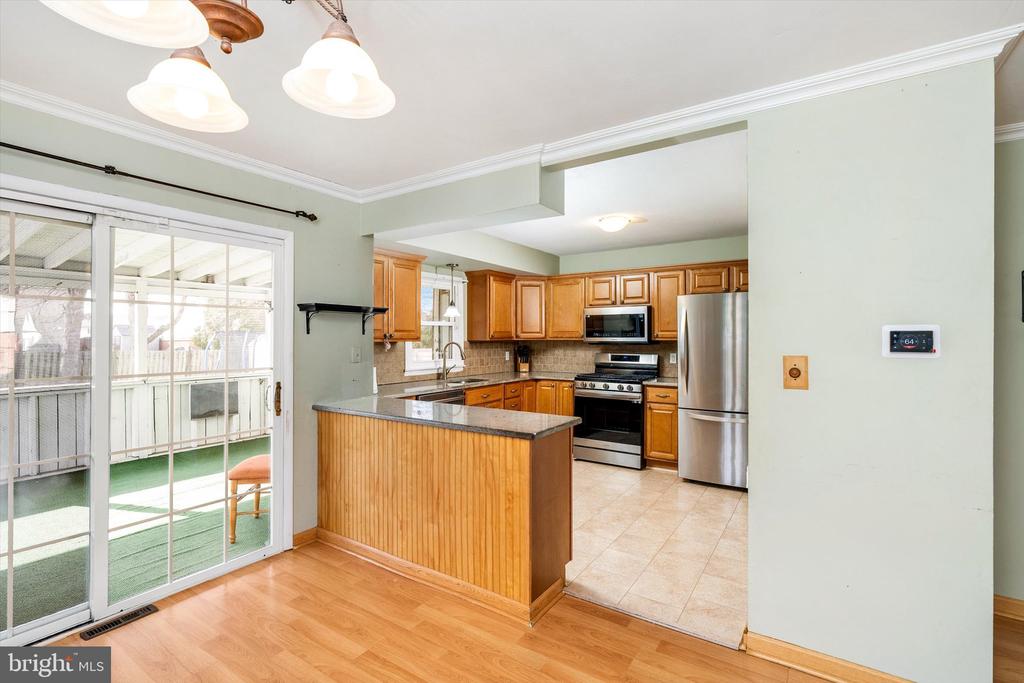 77 GARY DRIVE