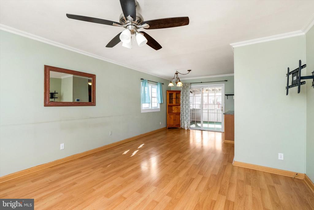 77 GARY DRIVE