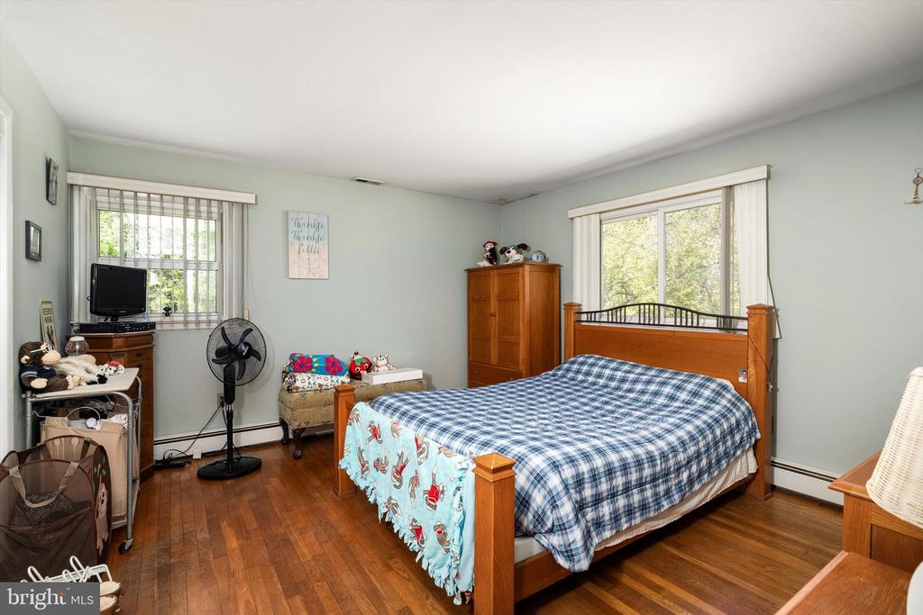 239 BAKERS BASIN ROAD
