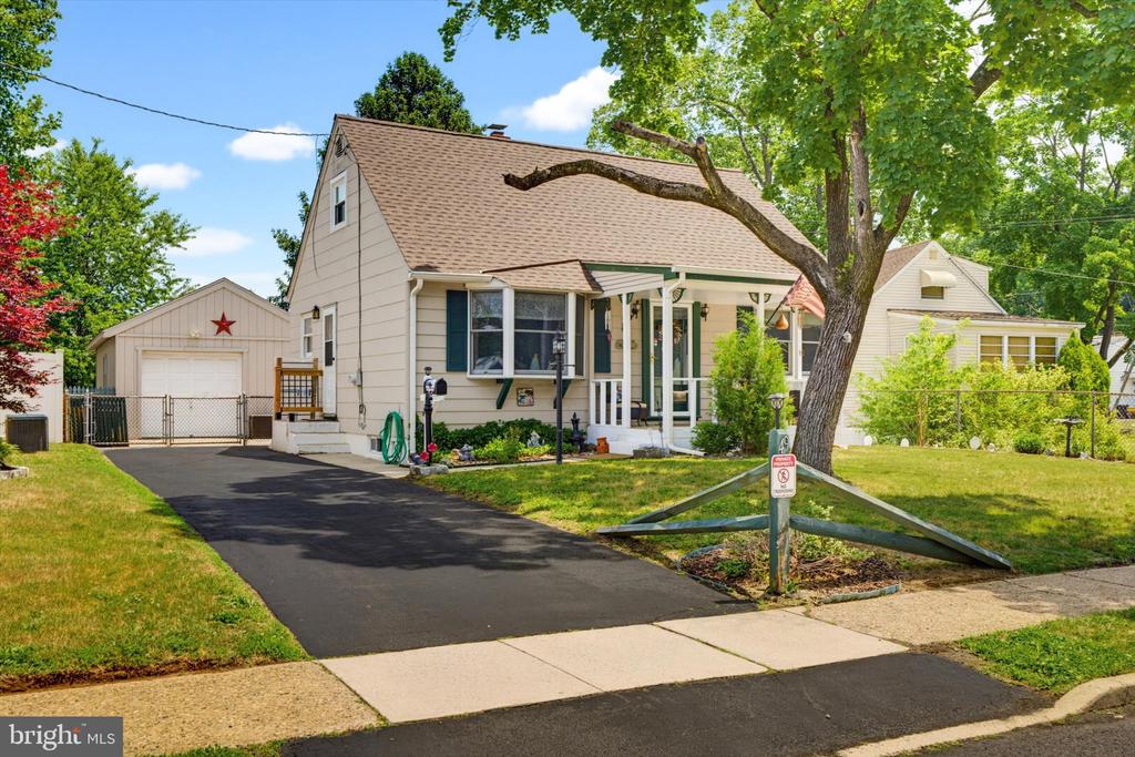 49 LONGWOOD DRIVE
