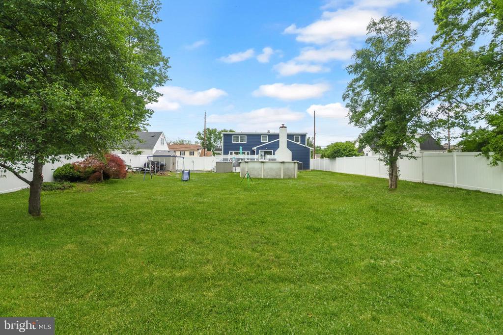 240 YOUNGS ROAD