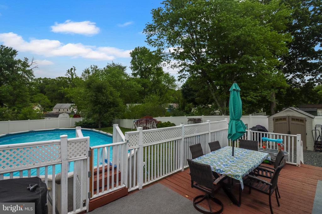 240 YOUNGS ROAD