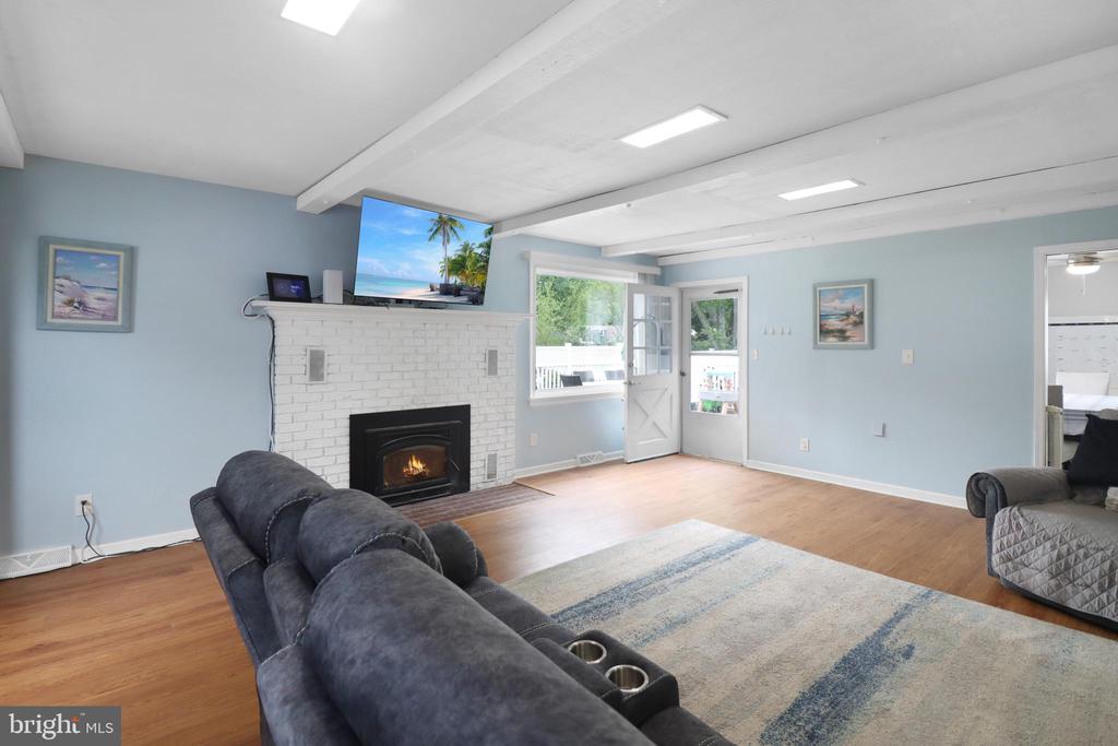 240 YOUNGS ROAD