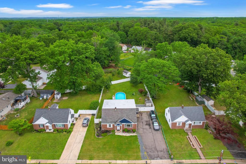 240 YOUNGS ROAD