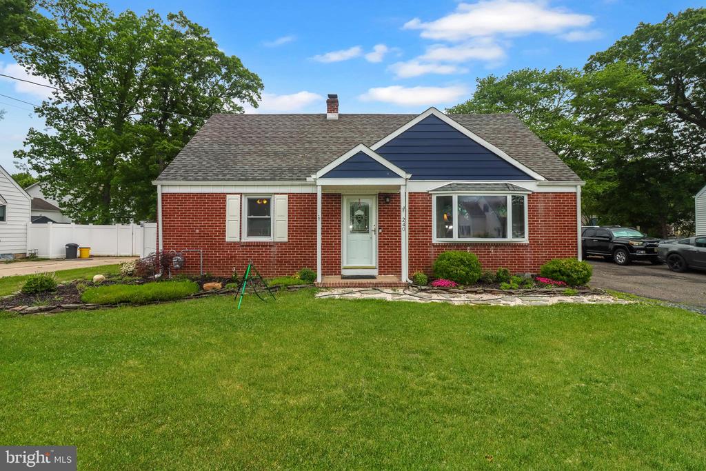 240 YOUNGS ROAD