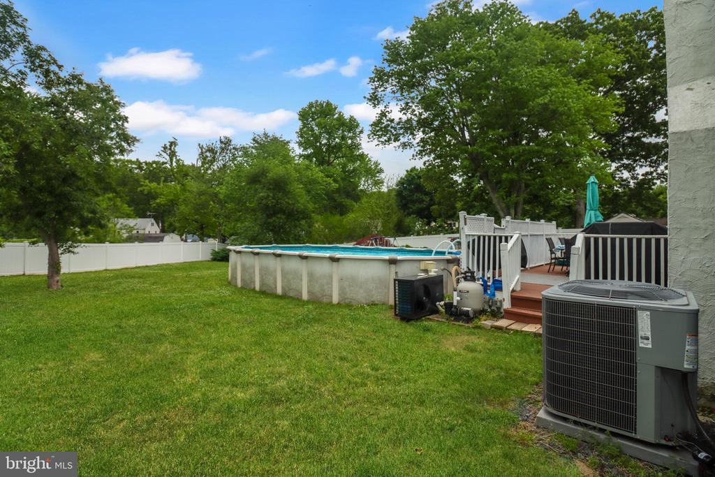 240 YOUNGS ROAD