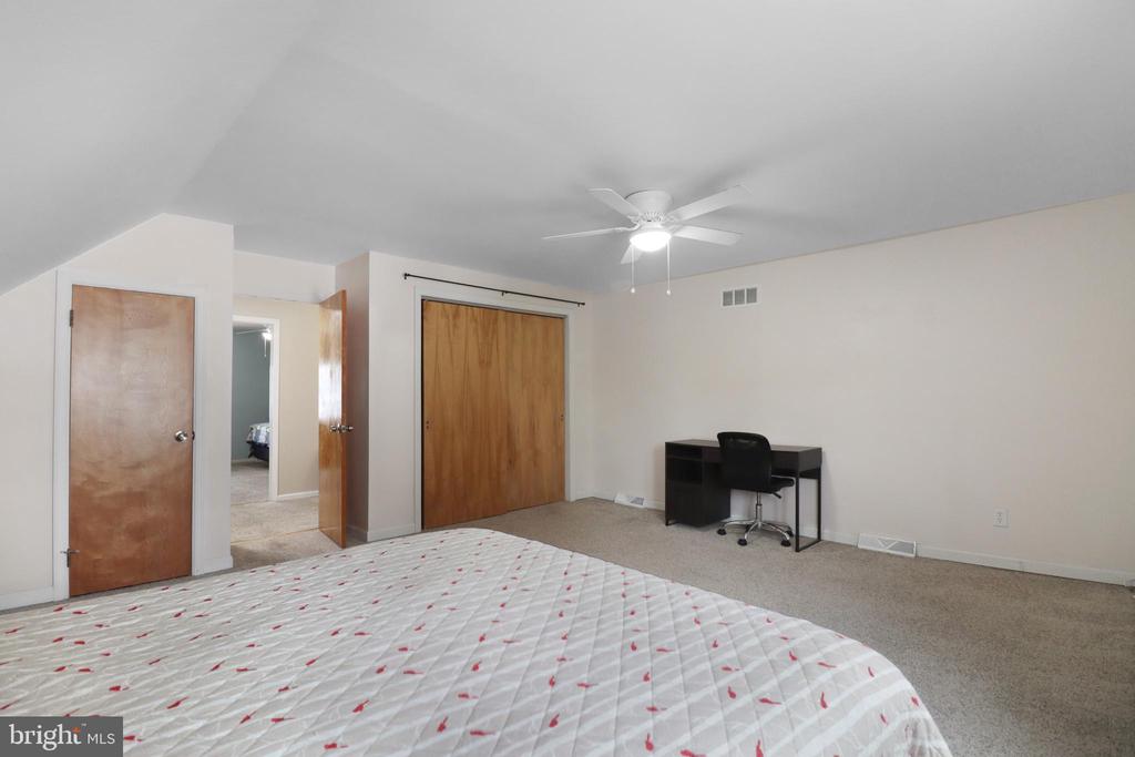 240 YOUNGS ROAD