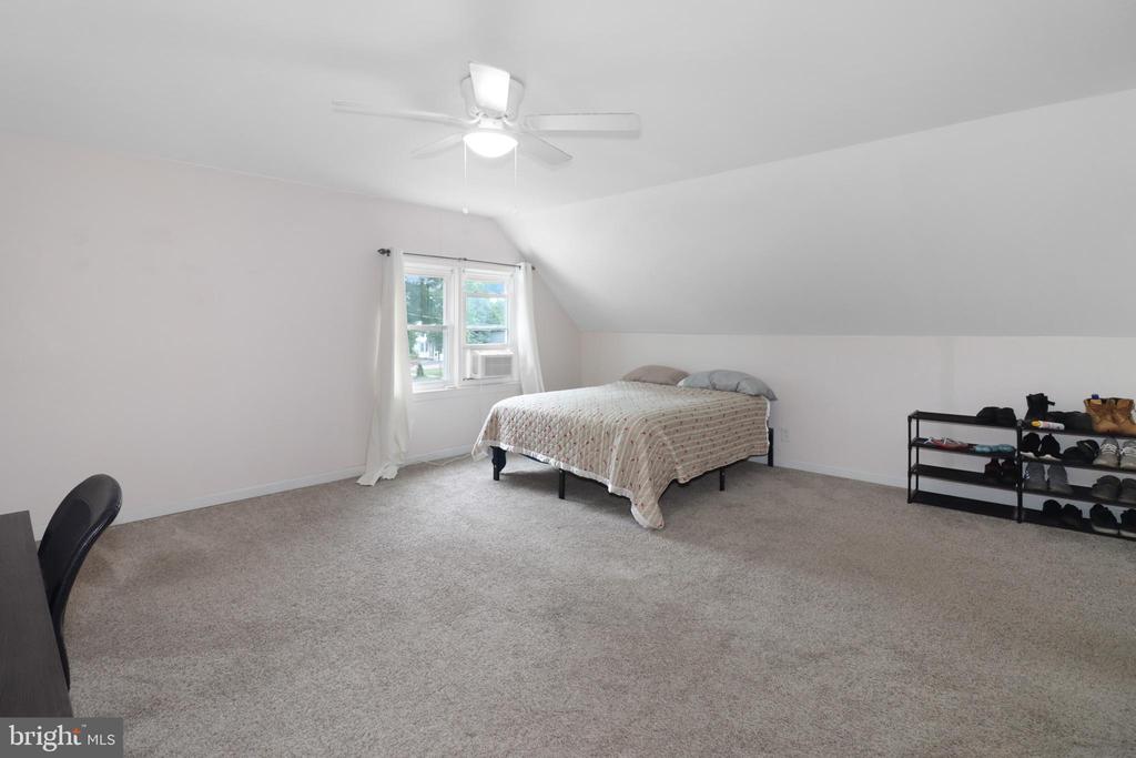 240 YOUNGS ROAD