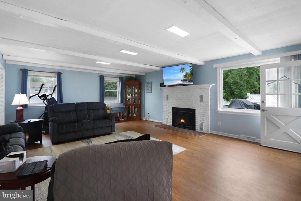 240 YOUNGS ROAD